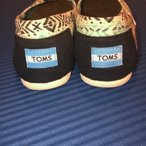 Patterned Toms! - Picture 4 of 4